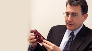 Πρώτος μεταξύ 177 γιατρών ένας Έλληνας παιδοκαρδιοχειρουργός!