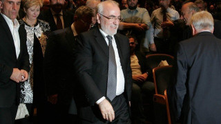 Το φιλανθρωπικό ίδρυμα του Σαββίδη πληρώνει τους καθηγητές