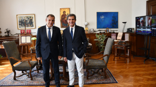 Συνάντηση εργασίας του Κώστα Γκιουλέκα με τον Υπουργό Μετανάστευσης Νίκο Παναγιωτόπουλο