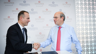 Παπαστράτος: Δωρεά στο Συντονιστικό Επιχειρησιακό Κέντρο Καταπολέμησης Λαθρεμπορίου