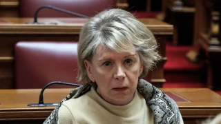 Βουλή: Ομόφωνα ψηφίστηκε η άρση ασυλίας της Έλενας Ακρίτα