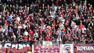 Αλγεινή εντύπωση από τα υβριστικά των οπαδών της ΑΕΛ για Θεσσαλονίκη και ΠΑΟΚ