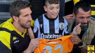 Ρατσιστική επίθεση στον Γιάννη Παπαστεφανάκη-Κινήθηκε αυτεπάγγελτα ο εισαγγελέας