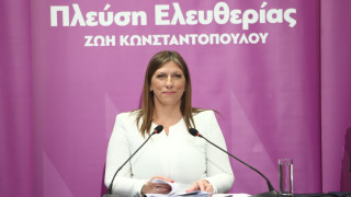 Ζωή Κωνσταντοπούλου: Γιατί εμφανίστηκε με κόκκινη σφυρίχτρα στη Βουλή
