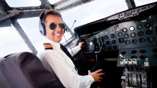 Γιατί οι αεροπορικές εταιρίες απαγορεύουν στους πιλότους να έχουν γένια;