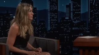 Τζένιφερ Άνιστον: Αποκάλυψε ότι περιποιήθηκε το δέρμα της με σπέρμα σολομού!