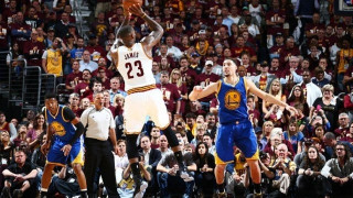 Ηχηρή απάντηση των Καβαλίερς στους Ουόριορς (video)