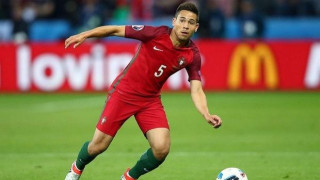 Ο  Ραφαέλ  Γκερέιρο  και  επίσημα  στη  Ντόρτμουντ