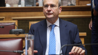 Προϋπολογισμός 2025: Περιλαμβάνει 12 αυξήσεις αποδοχών και μειώσεις φόρων