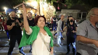 Οι οπαδοί του Κασσελάκη μιλούν για πραξικόπημα: «Κάτω η χούντα της Αριστεράς!»