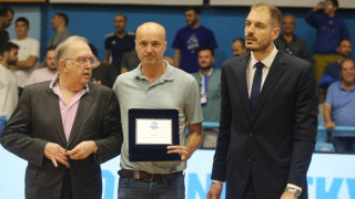 Ηρακλής: Τιμήθηκε ο σπουδαίος Γιούρι Ζντοβτς- Στο γήπεδο και ο Κώστας Χαϊτογλου (pics)