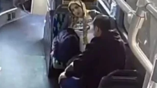 Έγκυος στον 7ο μήνα γέννησε μέσα στο λεωφορείο