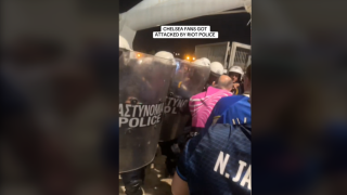 Επίθεση της αστυνομίας στους οπαδούς της Τσέλσι στο ΟΑΚΑ-«Είναι τρελοί!»