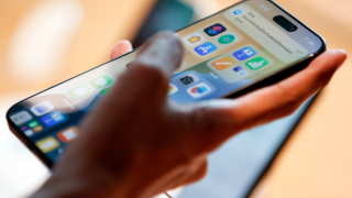 Επικό challenge από την Apple: Τεράστια αμοιβή σε όποιον «χακάρει» το νέο της AI