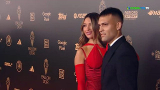 Λάμψη αστέρων στην τελετή της Χρυσής Μπάλας: Δείτε VIDEOS