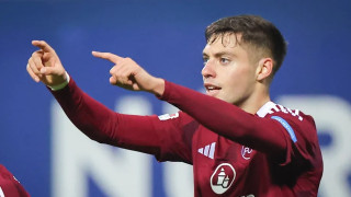 Η συμβουλή Κλόζε σε Τζίμα: «Σούταρε με αυτοπεποίθηση»