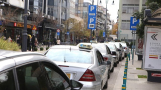 Λάρισα: Κούρσα τρόμου για ταξιτζή - Δέχθηκε επίθεση με σουγιά