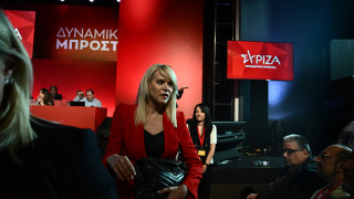 Με το ένα πόδι εκτός ΣΥΡΙΖΑ η Θεοδώρα Τζάκρη - Ποιοι άλλοι αποχωρούν