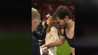 Μάντσεστερ Γ.-ΠΑΟΚ: Ο Οζντόεφ πήρε αυτόγραφο από τον Πολ Σκόουλς