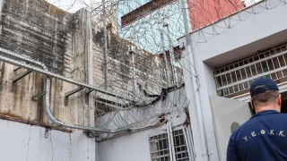 Φυλακές Κορυδαλλού: Πήγαν να «σπρώξουν» κοκαΐνη σε μπαλάκια του τένις