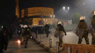 Θεσσαλονίκη: Δεκάδες προσαγωγές για τα επεισόδια στην πορεία για το Πολυτεχνείο