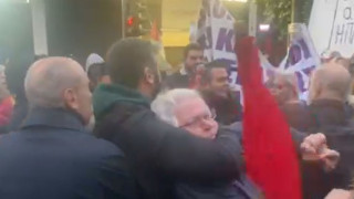 Πολυτεχνείο: Επεισόδιο μεταξύ φοιτητών και... Kasselistas (vid)