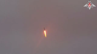 Ουκρανία: Τι γνωρίζουμε για τον «πειραματικό» μεσαίου βεληνεκούς βαλλιστικό πύραυλο της Ρωσίας