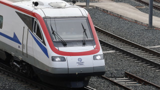 Θεσσαλονίκη: Ακινητοποιήθηκε τρένο με προορισμό τις Σέρρες λόγω φωτιάς