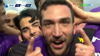 Η αφιέρωση του Κατάλντι στον Μπόβε μετά το γκολ της Φιορεντίνα