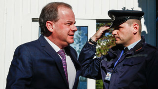 Πρόωρο «ρεβεγιόν» στην Κυβέρνηση: Ευχές, φωτογραφίες και... τσικουδιές