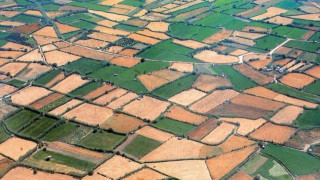 Εκτός συμπληρωματικού ΕΝΦΙΑ τα αγροτεμάχια - Σε πέντε δόσεις ο φόρος