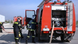 ΕΚΤΑΚΤΟ - Θεσσαλονίκη: Φωτιά σε αποθήκη στην 26ης Οκτωβρίου