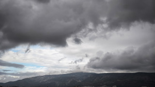 Καιρός: Ισχυρές βροχοπτώσεις στη χώρα-Πού προβλέπονται χιόνια