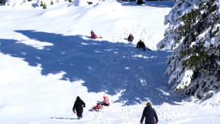 Ρεκόρ επισκεπτών στα χιονοδρομικά κέντρα της Ελλάδας