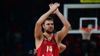 Ολυμπιακός: Ο Βεζένκοφ κατέρριψε ρεκόρ 36 χρόνων χωρίς να... ντριμπλάρει