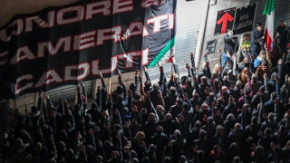 Ιταλία: Χαμός με φασιστικούς χαιρετισμούς σε συγκέντρωση ακροδεξιών