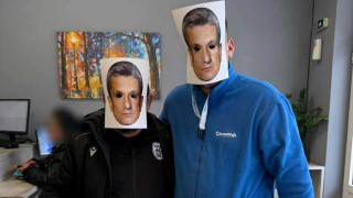 Έπος! Φίλοι του ΠΑΟΚ με μάσκες Λουτσέσκου στην Τούμπα