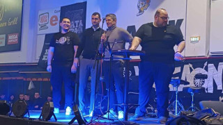 ΠΑΟΚ: Ο Λουτσέσκου γνώρισε την αποθέωση στην κοπή πίτας των ΣΦ