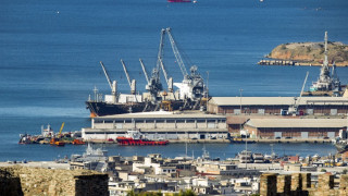 «Βόμβα»: Η κυβέρνηση ακυρώνει τον διαγωνισμό για το λιμάνι του Βόλου που είχε κερδίσει ο Ιβάν Σαββίδης