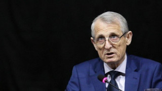 Παραπέμπεται σε δίκη ο Γκιρτζίκης για την κάρτα υγείας