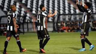 Ο Περέιρα έστειλε... μήνυμα στον                 Ίβιτς!