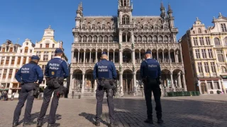 Πανικός στο Βέλγιο: Πυροβολισμοί στο μετρό των Βρυξελλών