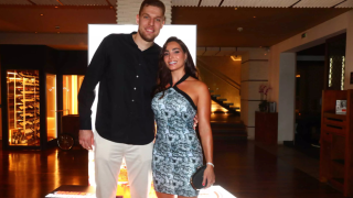 Σάσα Βεζένκοφ - Νικόλ Ελευθεριάδου: Έτοιμοι να ανέβουν τα σκαλιά της εκκλησίας