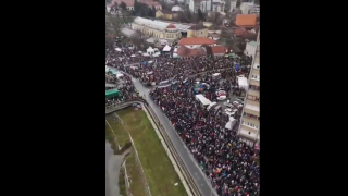 Σερβία: Συμβολικός αποκλεισμός του Κραγκούγεβατς - Ξεχειλίζει η οργή των φοιτητών