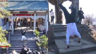 38χρονος ανεβαίνει σε δημοφιλή βουνά με... τα χέρια!