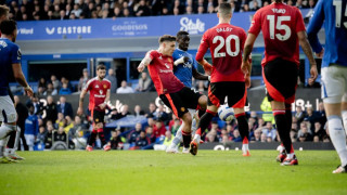 Έβερτον-Μάντσεστερ Γιουνάιτεντ: Γλίτωσαν τα χειρότερα οι «κόκκινοι διάβολοι»