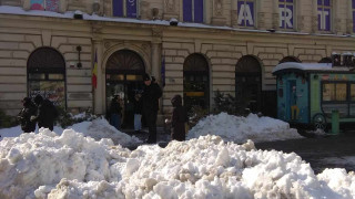 Χιόνι παντού σε όλη την πόλη του Βουκουρεστίου