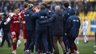 Ηρακλής-ΑΕΛ: Η αποχώρηση του Αχιλλέα Νταβέλη και της... συνοδείας του