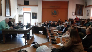 Αχιλλέας Μπέος: «Άντε γεια νούμερα» - Χαμός στο Δημοτικό Συμβούλιο Βόλου