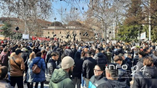 Σέρρες: Οι πρώτες εικόνες-Πλήθος κόσμου στο συλλαλητήριο